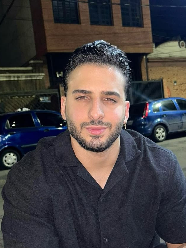 <em>Andres Preciado</em>